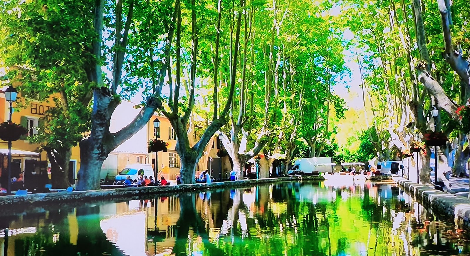 Cucuron na França cidade do filme " Um bom Ano"